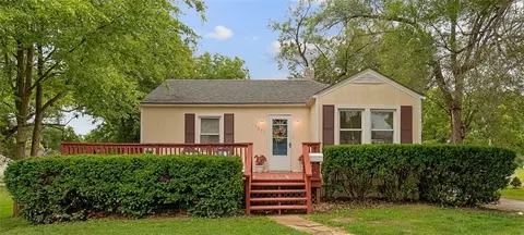 13201 E 39th St, Independence, MO 64055