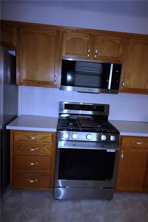 Kitchen - 17009 E 46th Street Ct, Independence, MO 64055 photo 1 of 7