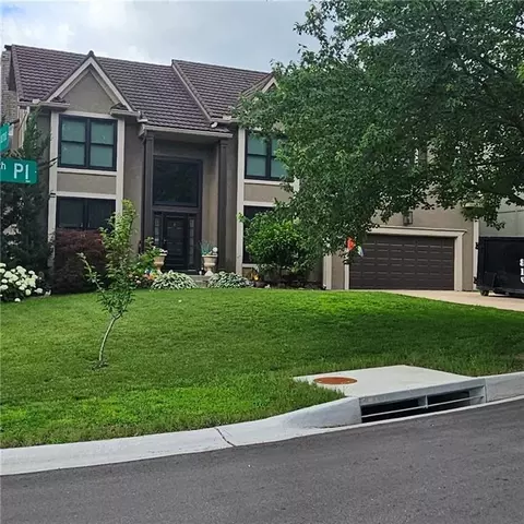 10701 W 128th Pl, Overland Park, KS 66213