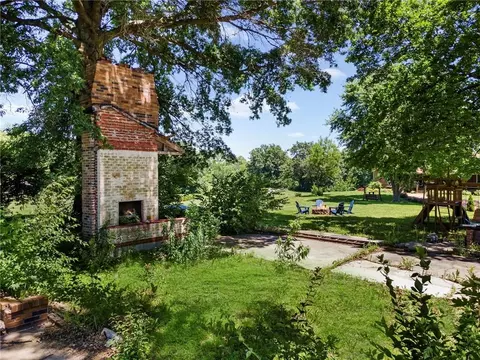 Exterior - 8686 SE 69 Hwy, Cameron, MO 64429 photo 8 of 12
