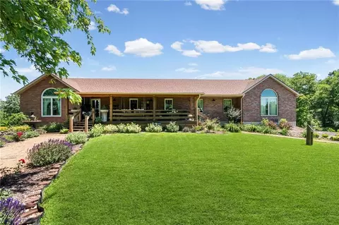 Exterior - 8686 SE 69 Hwy, Cameron, MO 64429 photo 2 of 12