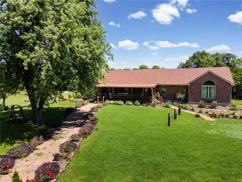 Exterior - 8686 SE 69 Hwy, Cameron, MO 64429 photo 5 of 12