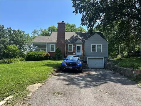 5341 N Spruce Ave, Kansas City, MO 64119