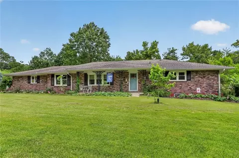 2400 W 103rd St, Leawood, KS 66206