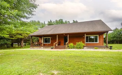 28784 E 1300 Rd, Garnett, KS 66032