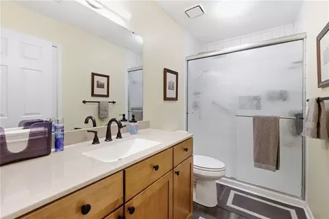 Bath - 8200 E 189th Ter, Belton, MO 64012 photo 1 of 3