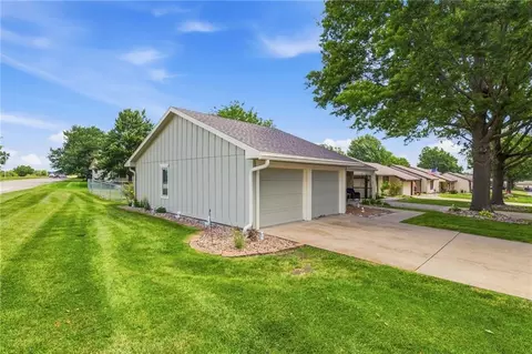 Exterior - 8200 E 189th Ter, Belton, MO 64012 photo 4 of 6