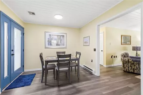 Dining - 8200 E 189th Ter, Belton, MO 64012 photo 2 of 3