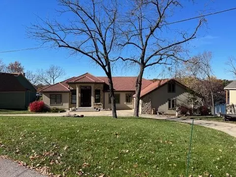 7810 NW Scenic Dr, Weatherby Lake, MO 64152