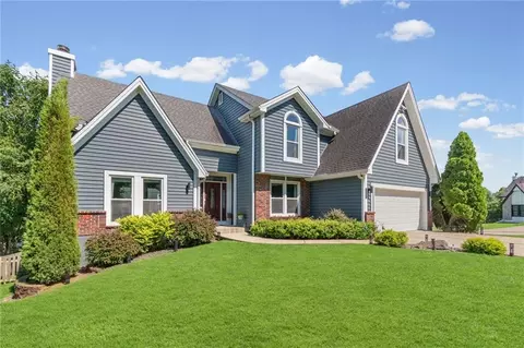 5901 NW Liston Ct, Kansas City, MO 64151