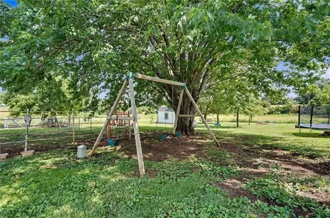 Exterior - 1748 E 800th Rd, Lawrence, KS 66049 photo 7 of 16