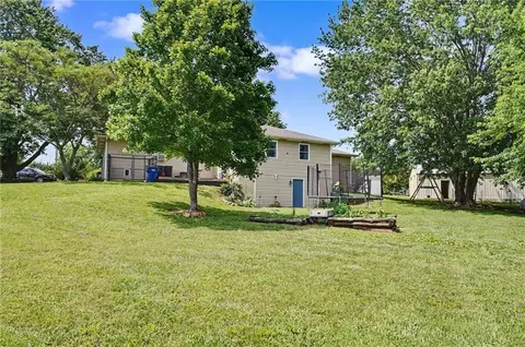 Exterior - 1748 E 800th Rd, Lawrence, KS 66049 photo 15 of 16