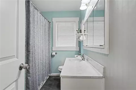 Bath - 1748 E 800th Rd, Lawrence, KS 66049 photo 1 of 2