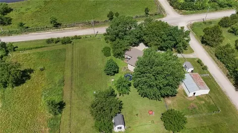 View/Area - 1748 E 800th Rd, Lawrence, KS 66049 photo 7 of 11