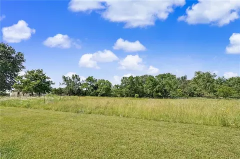 Exterior - 1748 E 800th Rd, Lawrence, KS 66049 photo 13 of 16
