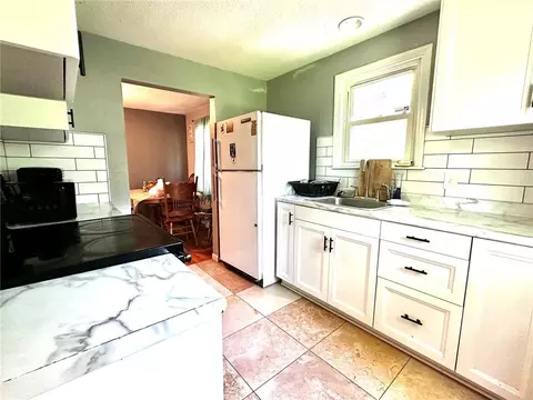 Kitchen - 4322 Oakland Ave, Kansas City, KS 66102 photo 1 of 2