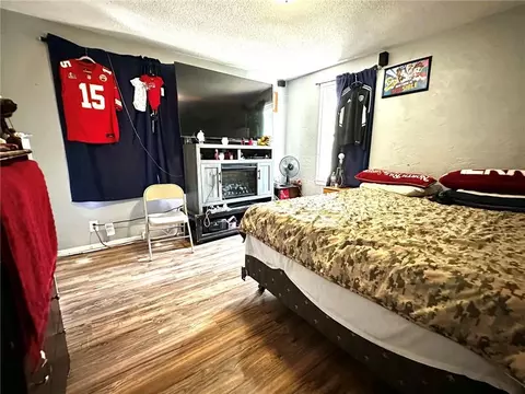 Bedroom - 4322 Oakland Ave, Kansas City, KS 66102 photo 1 of 3