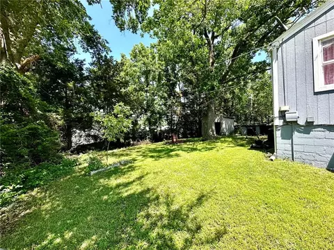 Exterior - 4322 Oakland Ave, Kansas City, KS 66102 photo 6 of 6