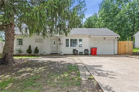 5308 N Michigan Ave, Kansas City, MO 64118