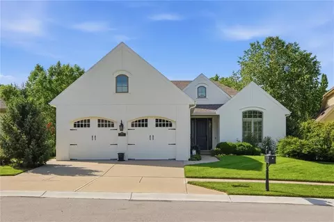 8430 N Donnelly Ct, Kansas City, MO 64157