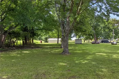 Exterior - 406 N Center Ave, Parker, KS 66072 photo 3 of 8