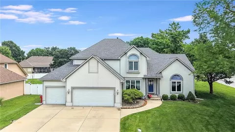3912 Manhattan Ave, Blue Springs, MO 64015
