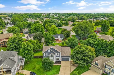 15750 Timber Park Ct, Platte City, MO 64079