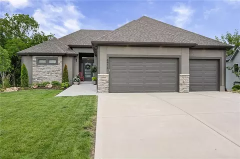 4913 NW 70th Ter, Kansas City, MO 64151
