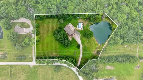 17909 S Hill Top Rd, Pleasant Hill, MO 64080
