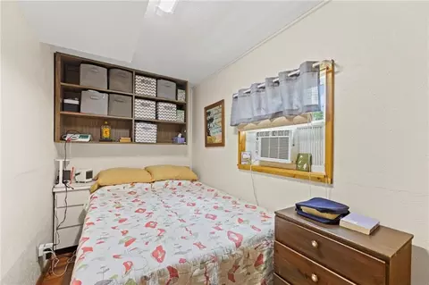 Bedroom - 24-28 Hackberry Rd, Mapleton, KS 66754 photo 1 of 2
