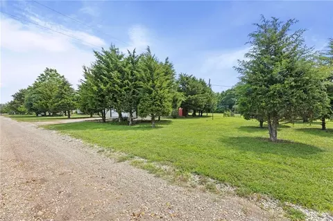 Exterior - 24-28 Hackberry Rd, Mapleton, KS 66754 photo 10 of 10