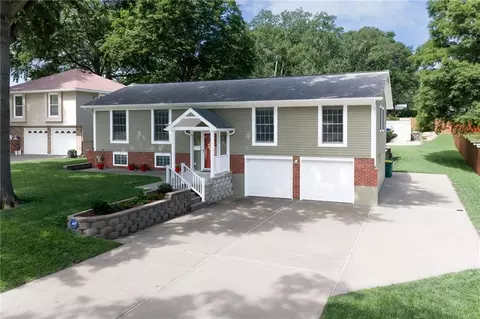 918 S 53rd Ter, Kansas City, KS 66106