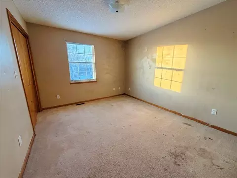 Bedroom - 73 NW 291st Rd, Centerview, MO 64019 photo 8 of 14