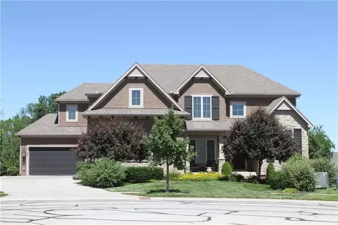 8130 Millridge St, Lenexa, KS 66220