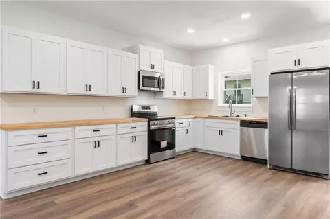 Kitchen - 201 Linn St, Trenton, MO 64683 photo 1 of 2