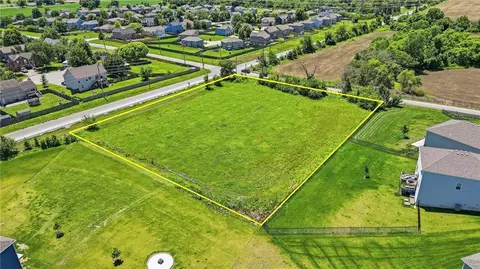 S Harper Road, Peculiar, MO 64078