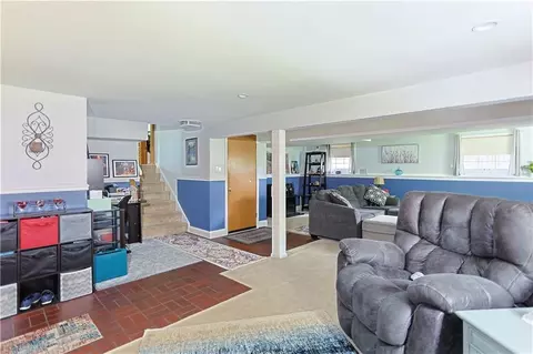 Living - 12019 E 39th Ter, Independence, MO 64052 photo 4 of 5