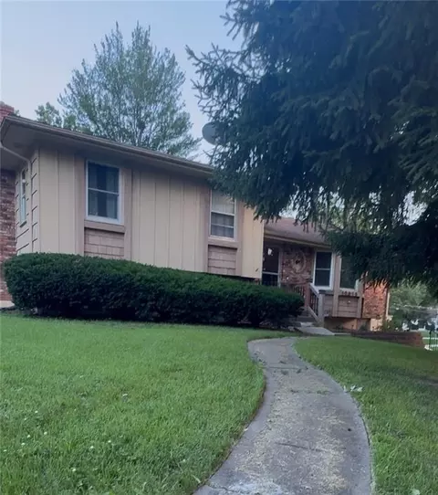 12019 E 39th Ter, Independence, MO 64052