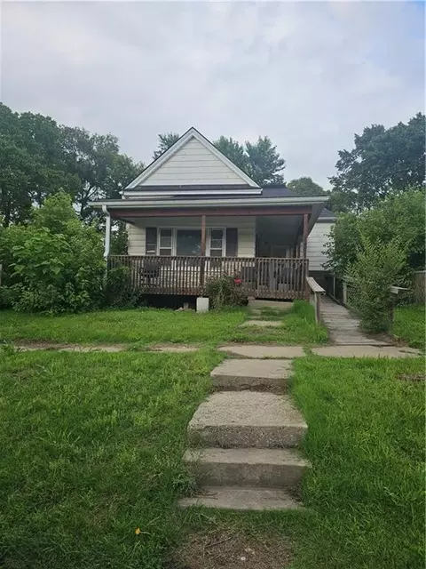 209 W Nebraska Ave, Saint Joseph, MO 64504