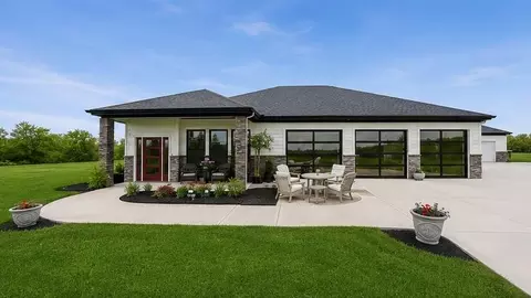 3708 S Sweeney Rd, Grain Valley, MO 64029