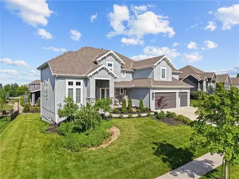 17105 Nieman Rd, Overland Park, KS 66221