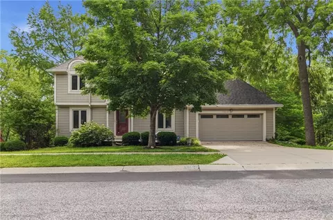 7905 Mullen Rd, Lenexa, KS 66215