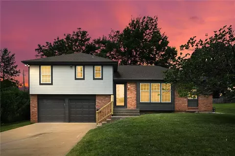6700 Mastin St, Shawnee, KS 66203