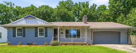 7920 Elm Ave, Raytown, MO 64138