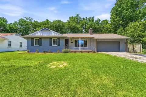 7920 Elm Ave, Raytown, MO 64138
