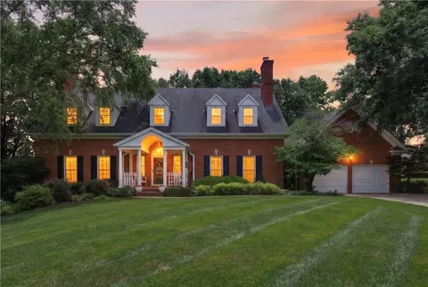 11012 Buena Vista St, Leawood, KS 66211
