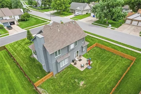 View/Area - 801 SW 35th St, Lees Summit, MO 64082 photo 11 of 15