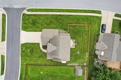 View/Area - 801 SW 35th St, Lees Summit, MO 64082 photo 13 of 15