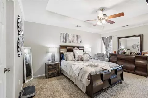 Bedroom - 801 SW 35th St, Lees Summit, MO 64082 photo 4 of 8