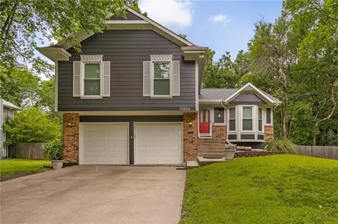 15820 W 123rd St, Olathe, KS 66062